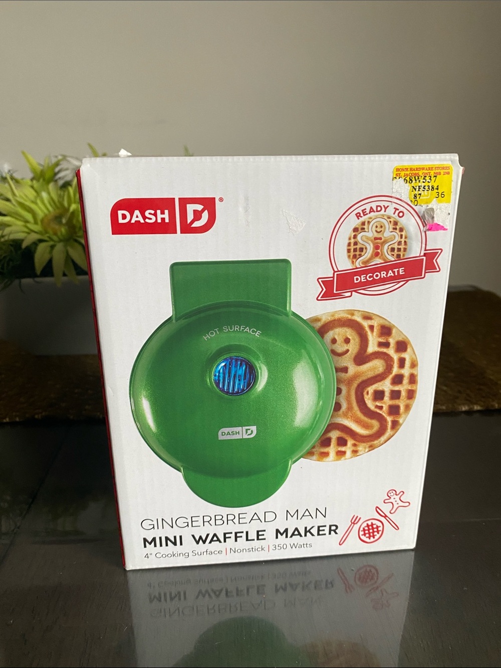 Brand New🌈 DASH Gingerbread Man Mini Waffle Maker Holidays Christmas electronic